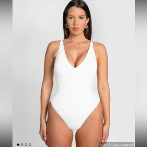 TA3 Brazilian Plungey  bathing suit 
woman’s white size medium